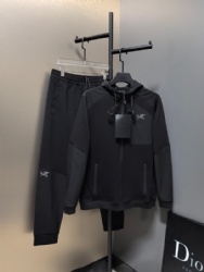 ARC'TERYX suit set