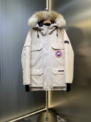 Canada Goose Expedition Parka, Unisex Style